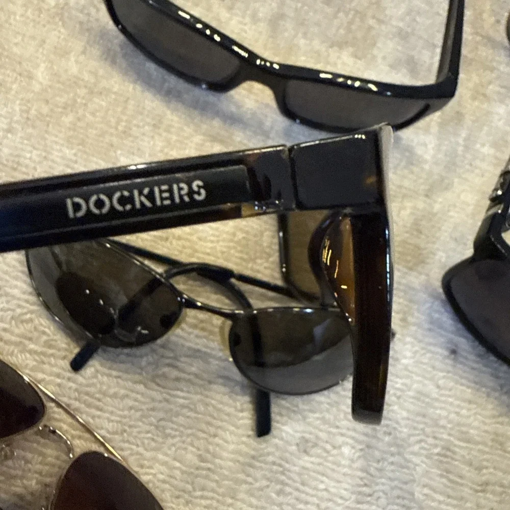 6 pairs sunglasses: Caribbean Sun, Locs, Beverly Hills Polo, Dockers-All 6 pairs